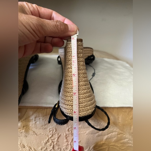 Pre-owned timeless Prada wedges, size 40 - Picture 10 of 11